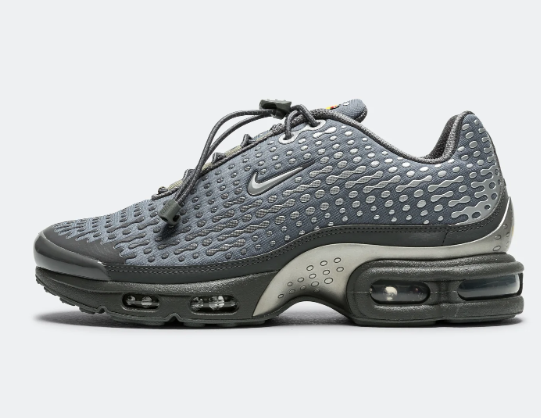 Nike Air Max Plus VII Sneakers – White / Black / Smoke Grey