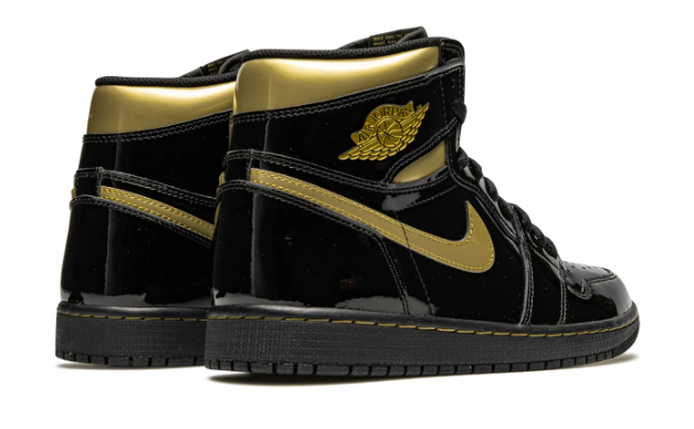 Air Jordan 1 Retro High OG 'Black/Metallic Gold' – 555088-032