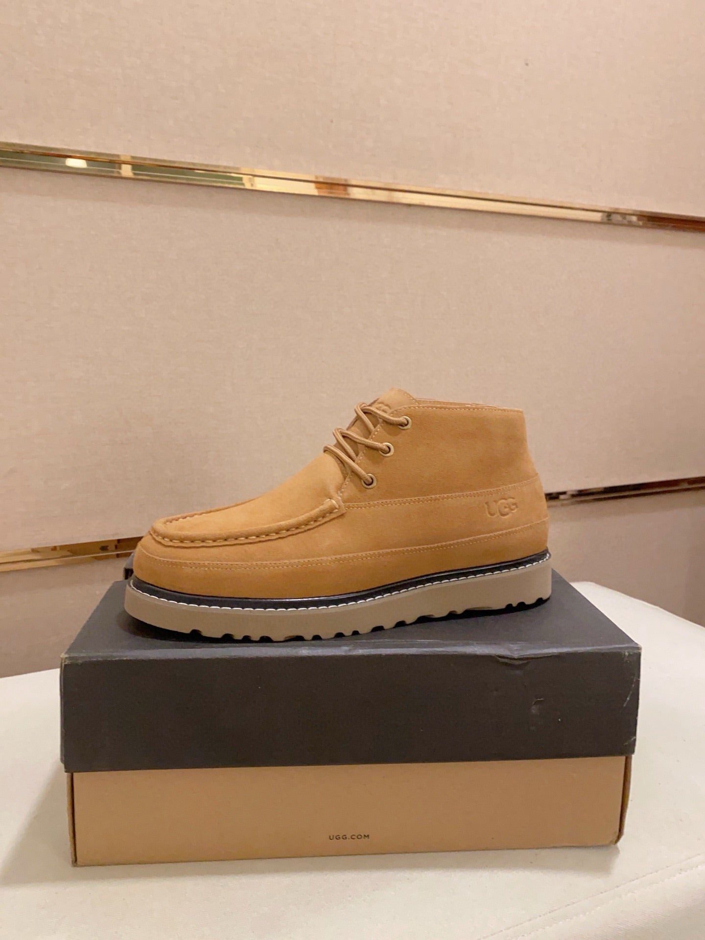 UGG Men's Chukka Lace-Up Boot — Sand