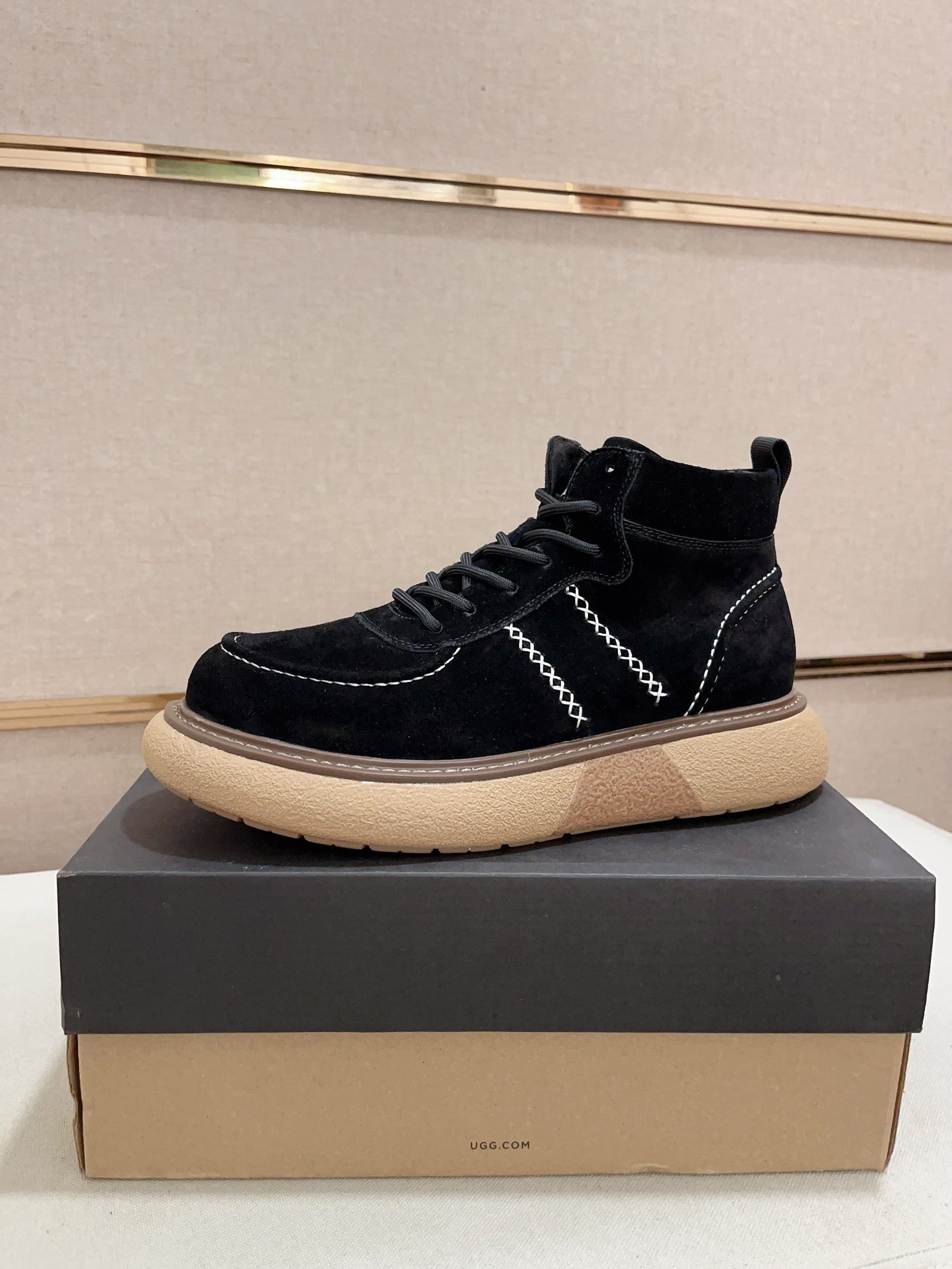 UGG Men's Chukka Lace-Up Boot — Black Suede