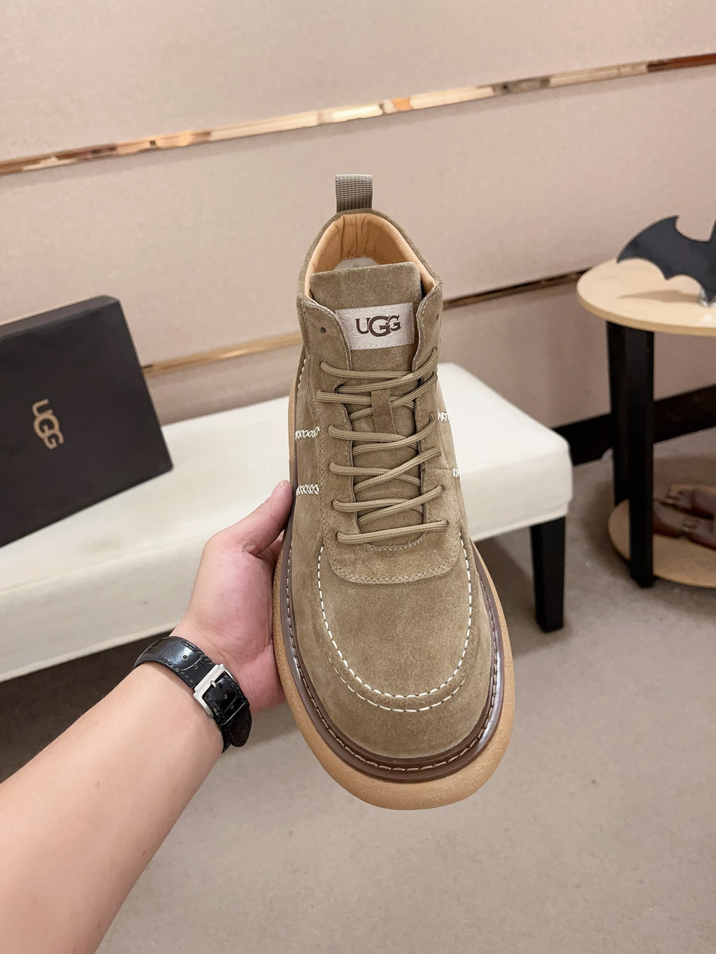 UGG Men's Chukka Lace-Up Boot — Sand Suede