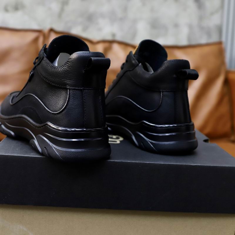 UGG Men's Chunky Sneaker — Black Leather