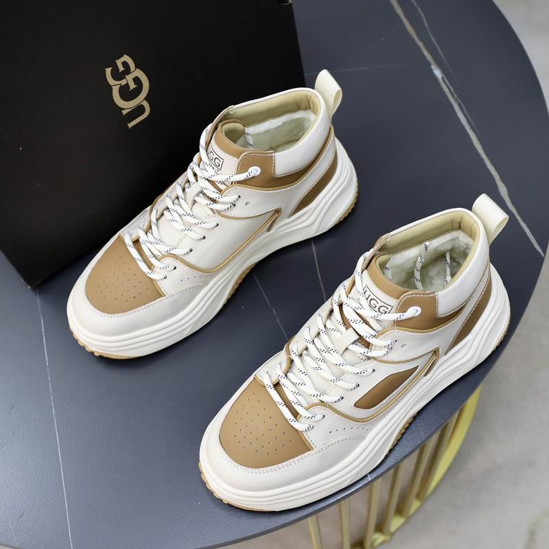 UGG Men's Chunky Sneaker — White Camel